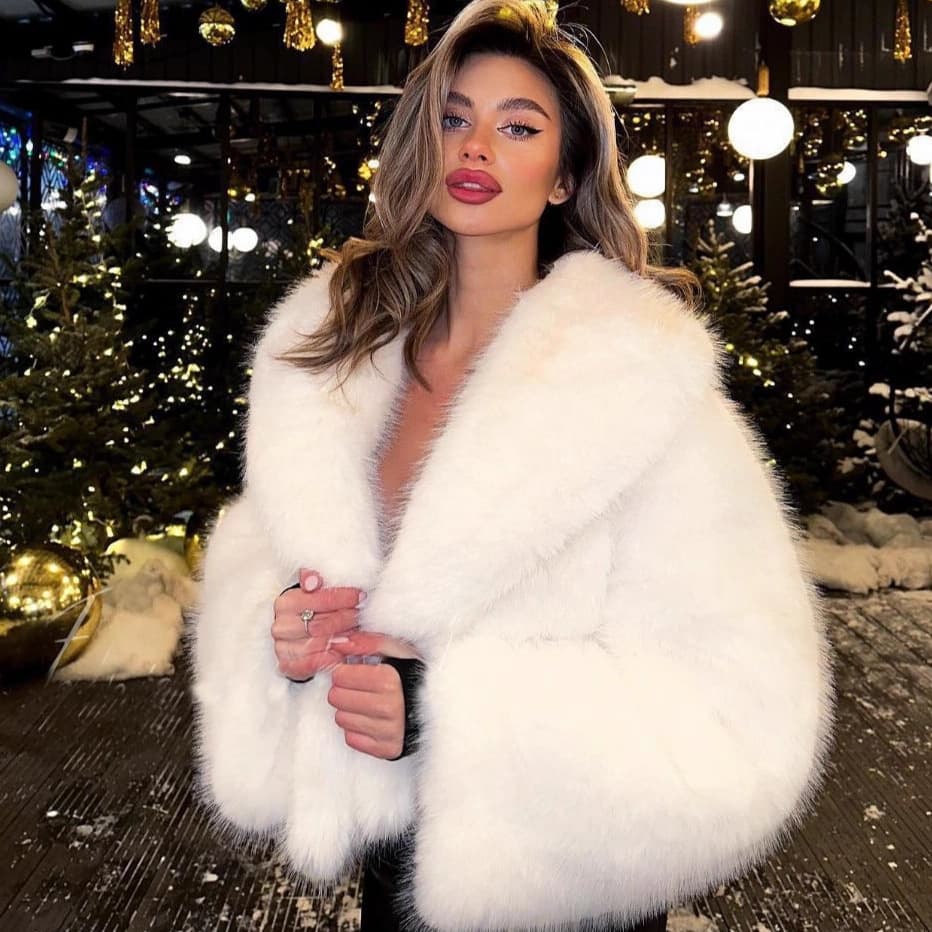 Women's short faux fur coat for winter, European and American street style, fox fur coat, fashionable shawl collar plush jacket