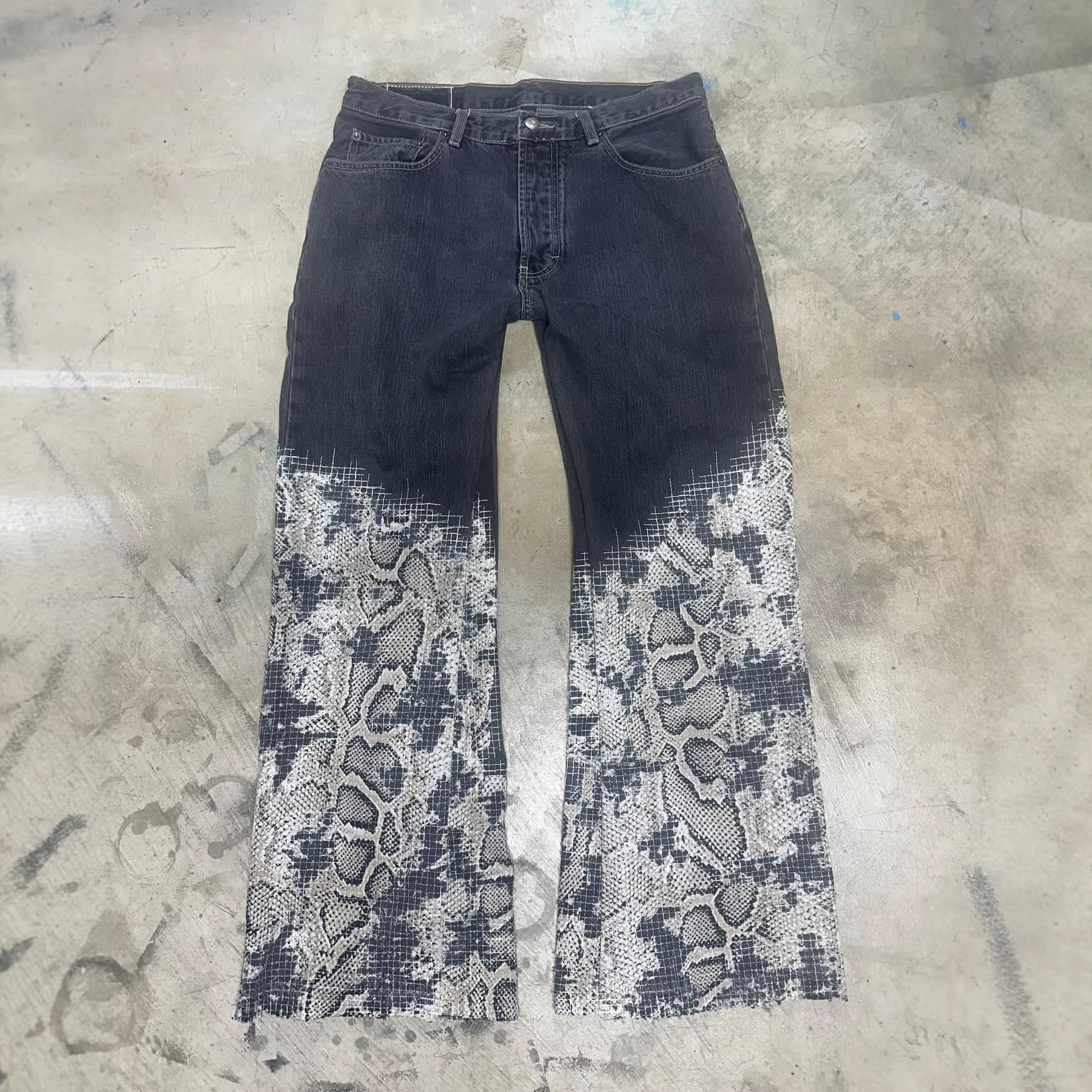 New European and American Cross-border Ins Fashion Straight Loose Dark Printed Washed Distressed Cropped Pants Y2K