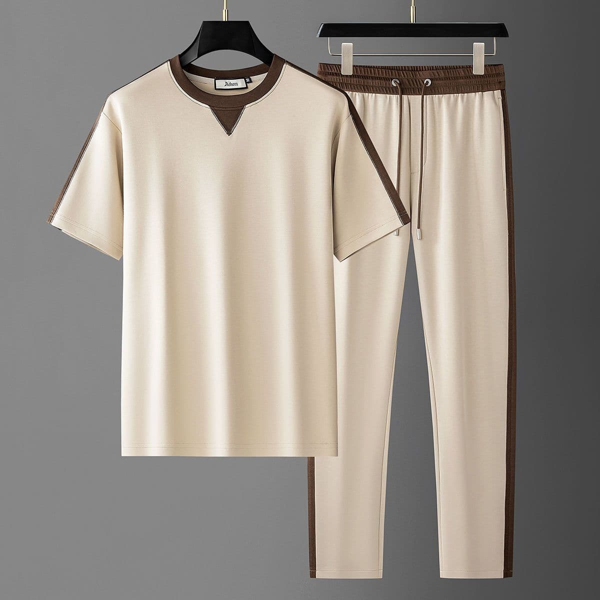 Fashionable Light Luxury Trendy Men's Summer New Color-Block Ice Silk Set Round Neck Top and Straight-Leg Casual Pants Two-Piece Set