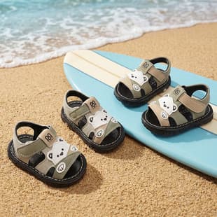 2026 Summer New Boys Casual Cartoon Sandals Fashion Toddler Soft Sole Walking Shoes Children Shoes Squeaky