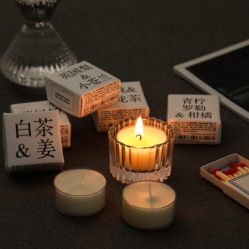 Artistic Scented Candle Wholesale Creative Gift Handmade Soy Wax Essential Oil Romantic Smokeless Fragrance Candle Ornament