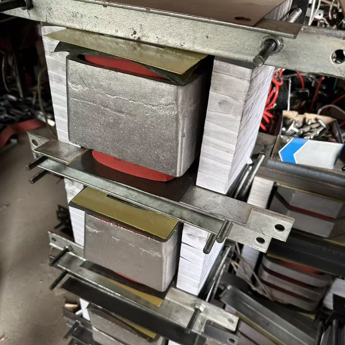 Resistance butt welding machine transformer full-through coil source manufacturer various models butt welding machine copper wire water-cooled transformer