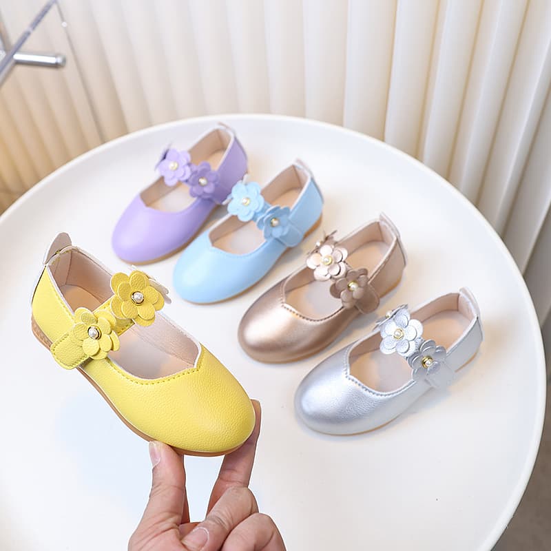 Factory Direct Girls Leather Shoes, Children's Princess Shoes, Single Shoes, White Sneakers, Performance Shoes, Wholesale for Middle and Large Children, Baby