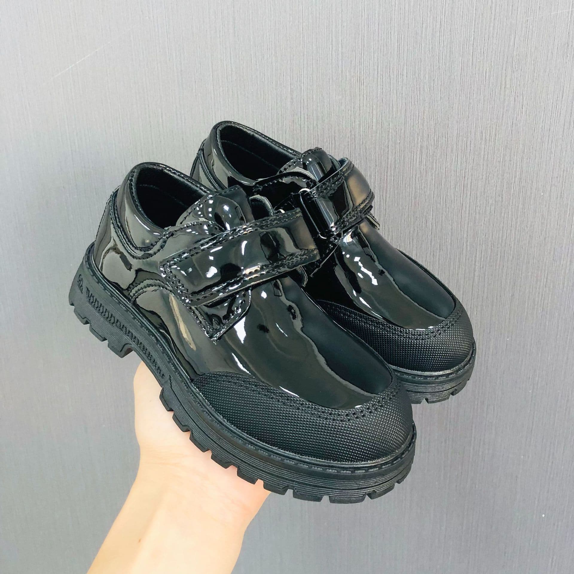 2025 New Style School Shoes - Glossy Velcro Closed Toe Casual Classic Sports Shoes for Toddlers and Young Children