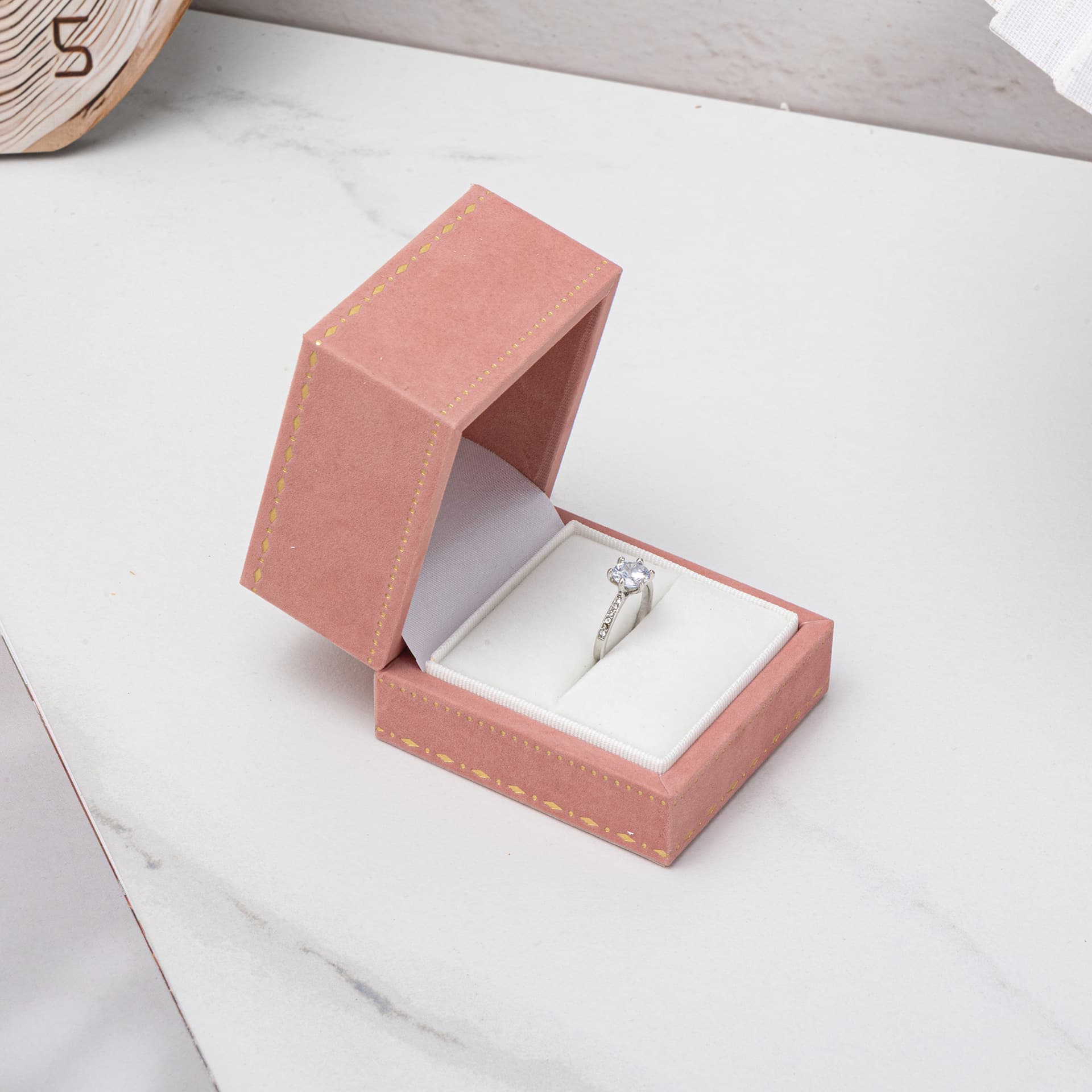 Special Offer Thickened Right-Angle Raised Edge Jewelry Box for Pearls, Necklaces, Accessories, Rings, Earrings, Gift Box