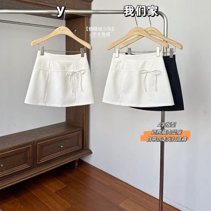 Miu Bow Suit Skirt Women's 2025 Spring New Anti-glare A-line Hip Skirt White Short Skirt