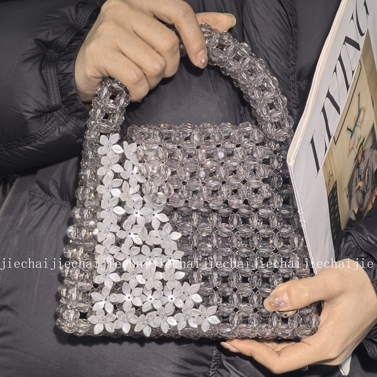 Niche Design Bag Women's Summer High-value Girlfriend Same Flower Inlaid Bead Bag Heavy Industry Handbag