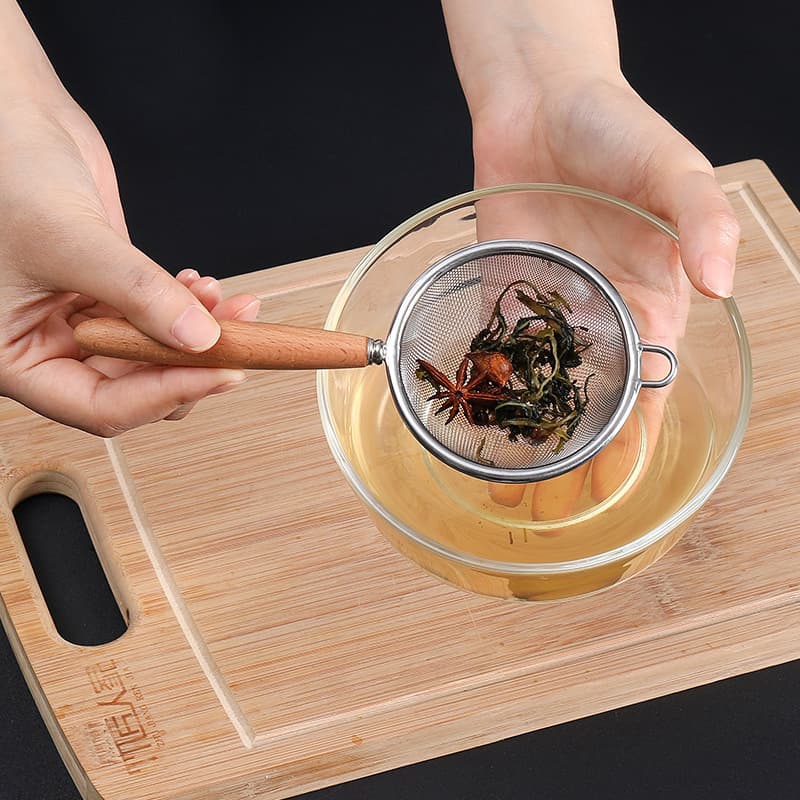304 Stainless Steel Flour Sifter Cross-border Beech Handle Juice Soymilk Residue Foam Filter Fine Mesh Strainer Tea Infuser