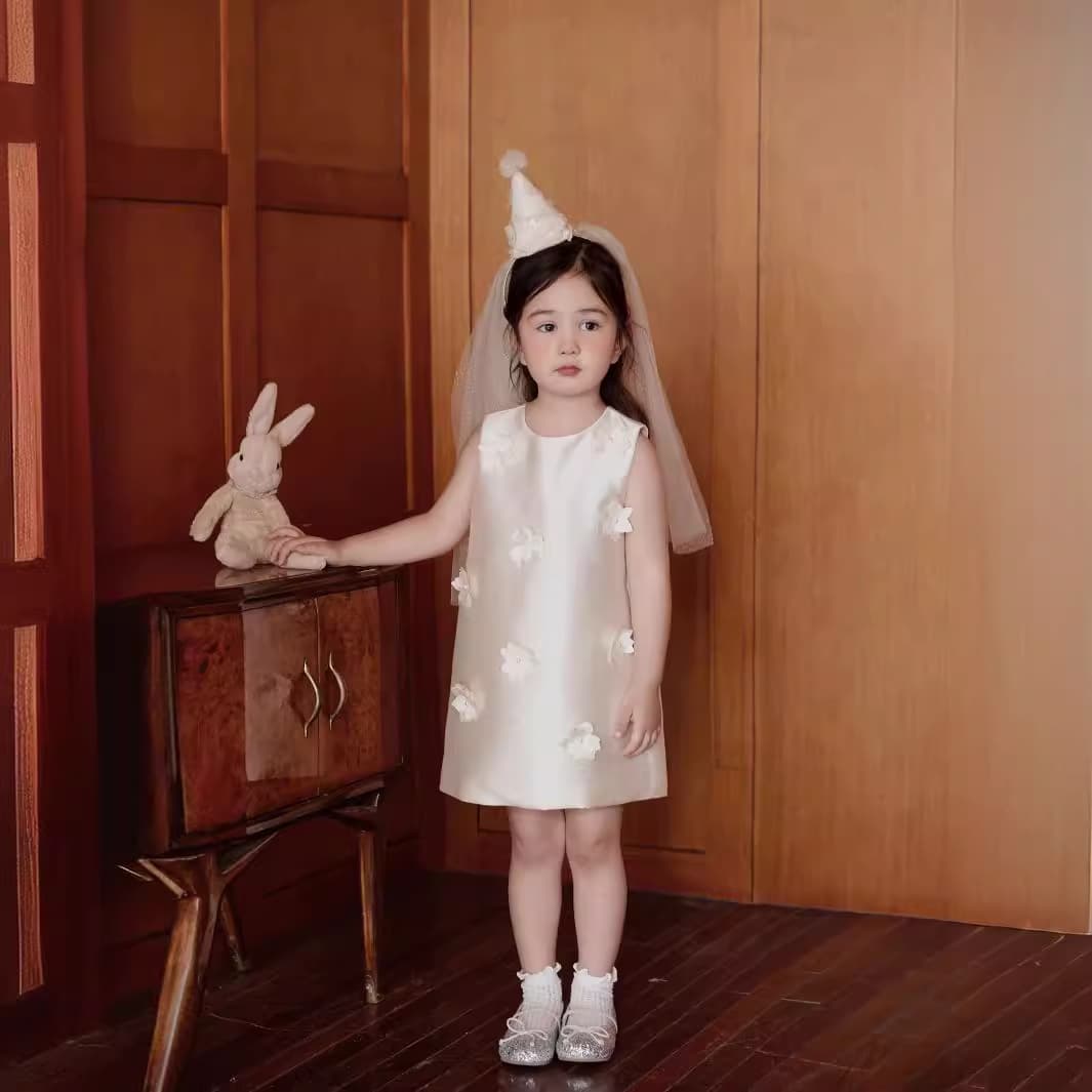 Girls' Formal Dress Elegant Princess Dress 2026 Summer New 3D Handmade Flowers Satin Simple One-Year-Old Children's Formal Dress