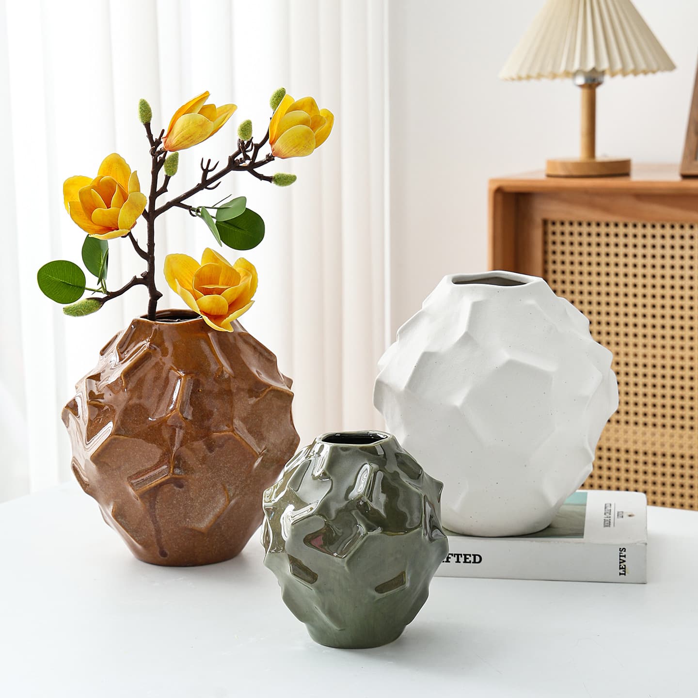 Rock-cut ceramic vase Nordic ins multi-color art flower vessel retro living room entrance dry flower arrangement ornaments