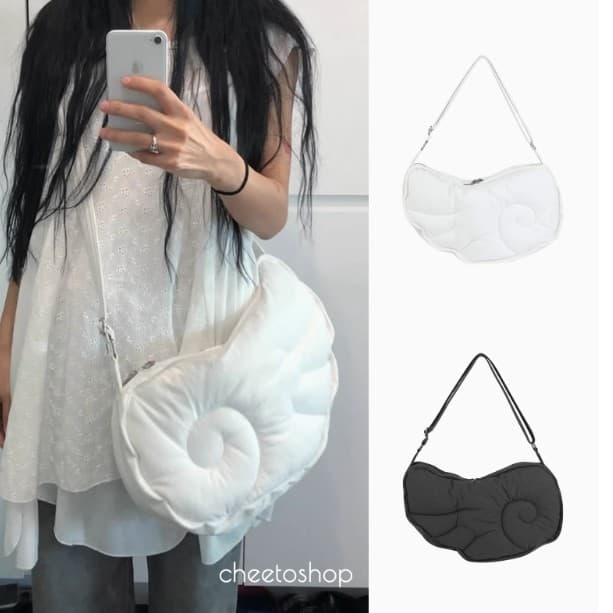 In-stock Korean version angel wing design adjustable strap shoulder crossbody bag, underarm bag, embroidered bag