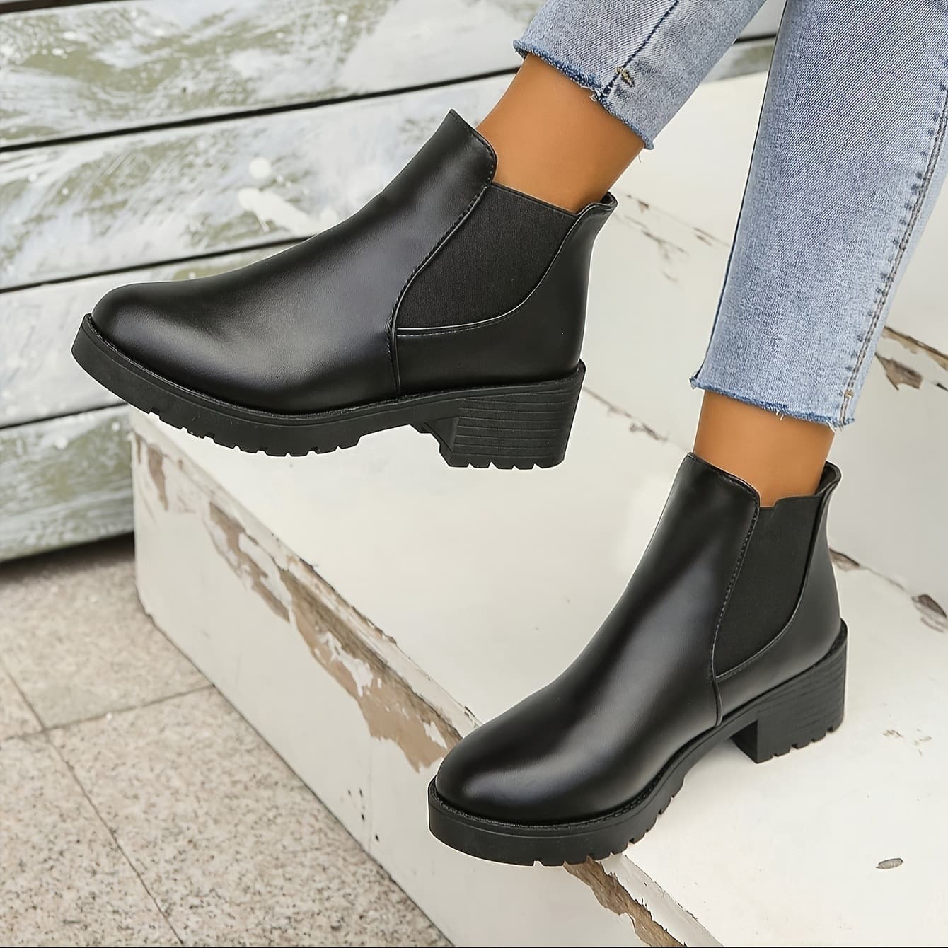 Cross-border Trade Plus Size Mid Heel Short Boots Women 2026 Autumn Winter New Round Toe Chunky Heel Fashion Casual Versatile Dress Boots