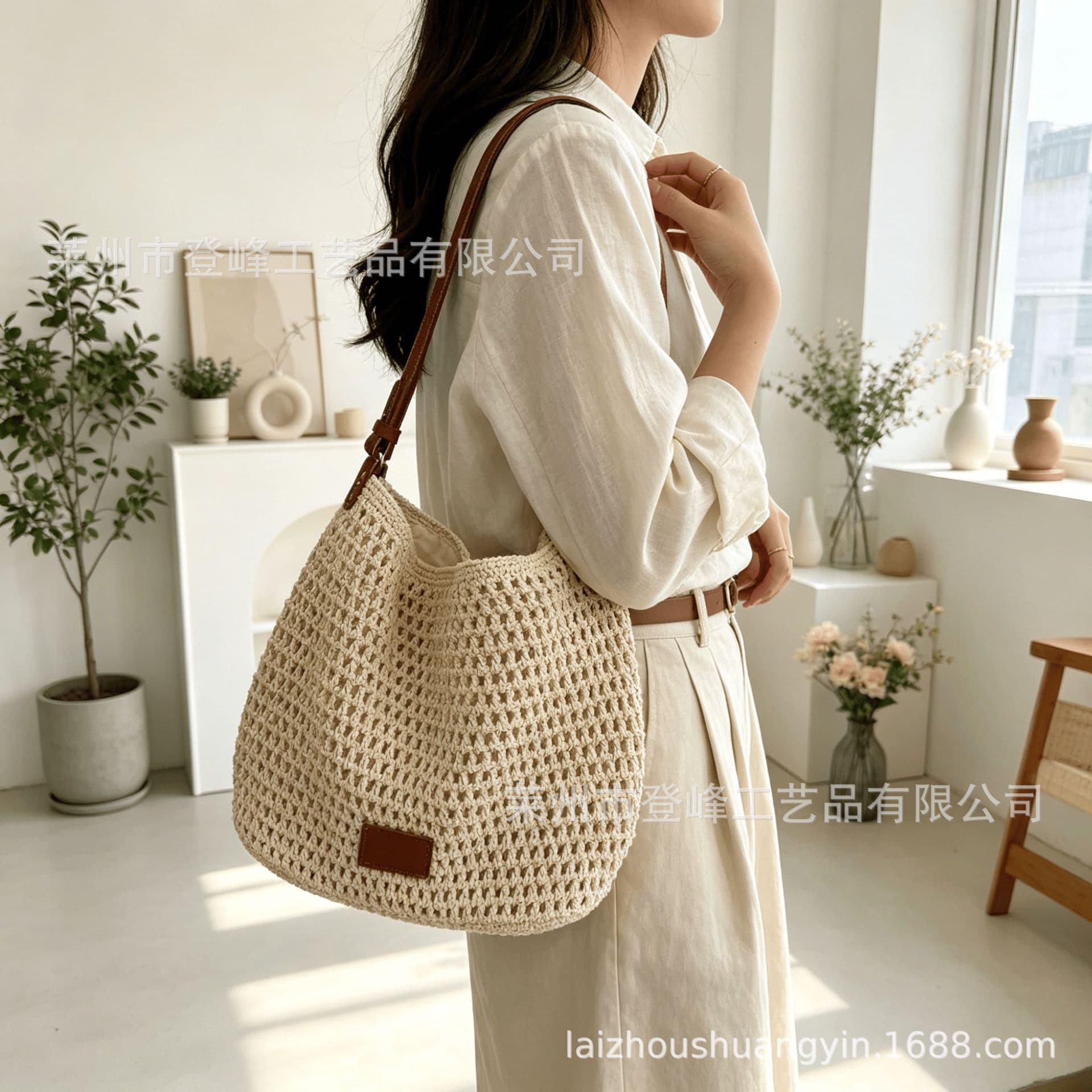 Hand Woven Hollow Bag for Women, 2026 New Summer Beach Vacation Travel Tote Bag, Shoulder Bag Underarm Bag