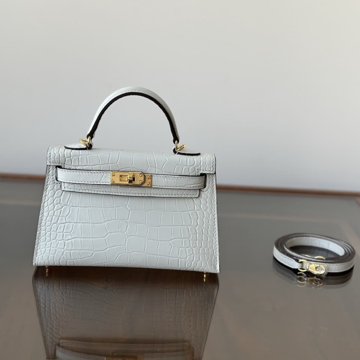 h family crocodile pattern second generation Kelly bag first layer cowhide all steel hardware 2026 new crocodile pattern mini bag ready for sale