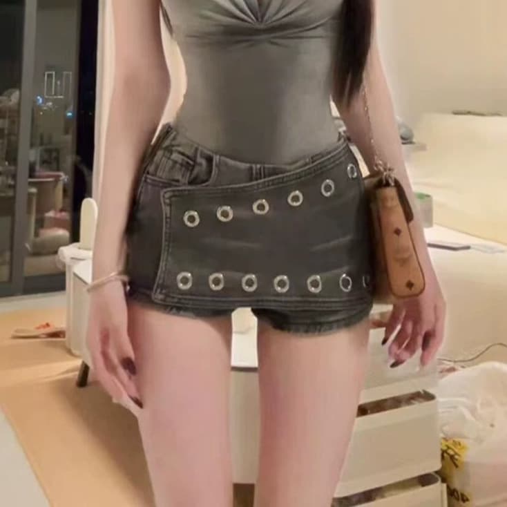 American Style Hot Girl Plus Size Washed Distressed Visual Illusion Design Denim Shorts for Women Slim Fit High Waist Hip-Hugging Hot Pants