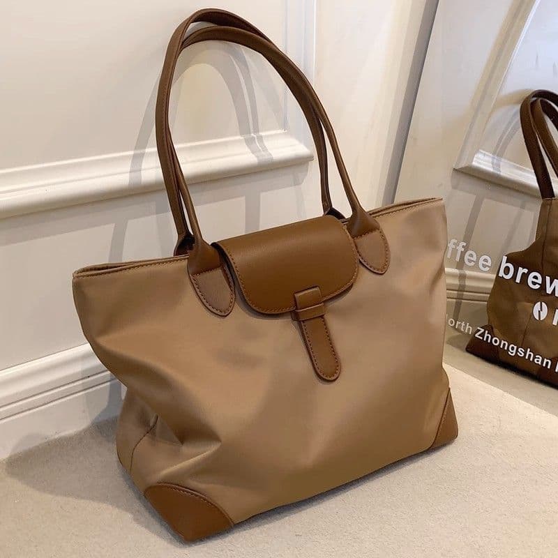 Large-capacity bag for women 2024 new high-end commuter large bag student class bag nylon cloth versatile tote bag