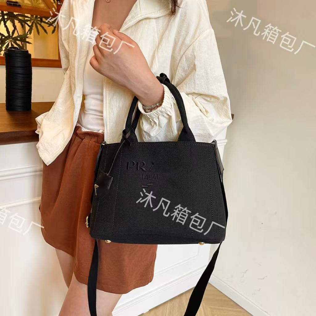 Cross-border Europe and America Bags 2025 New High Version Simple Embroidery P-brand Tote Bag Shoulder Crossbody Handbag
