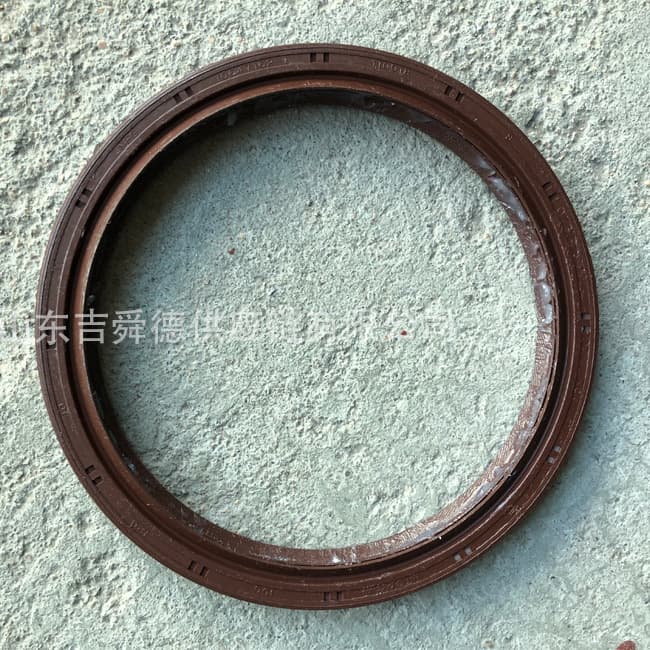 Yutong bus parts 1764-00636, 1764-00292, secondary shaft oil seal for transmission