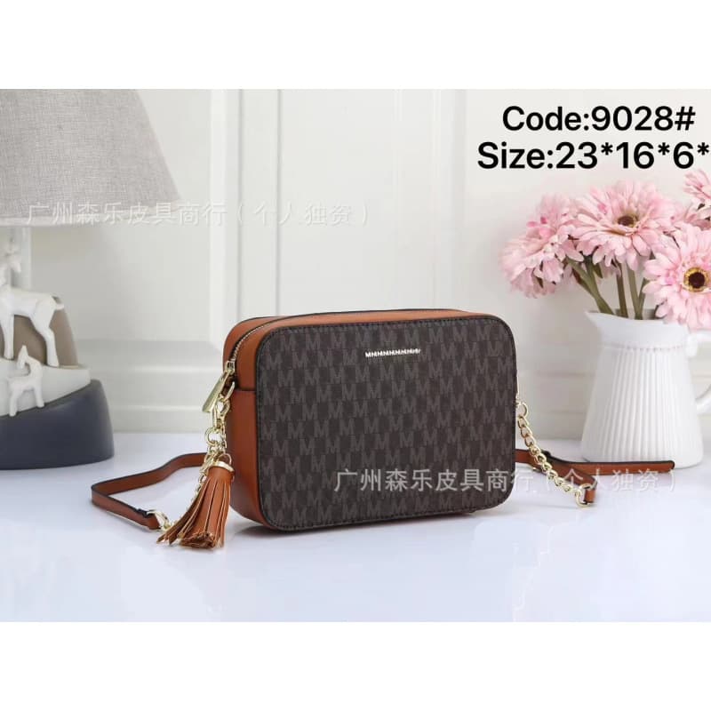 2023 New Retro Round Bag for Women, Light Luxury Fashion Casual Shoulder Crossbody Bag, Hot Selling for Export