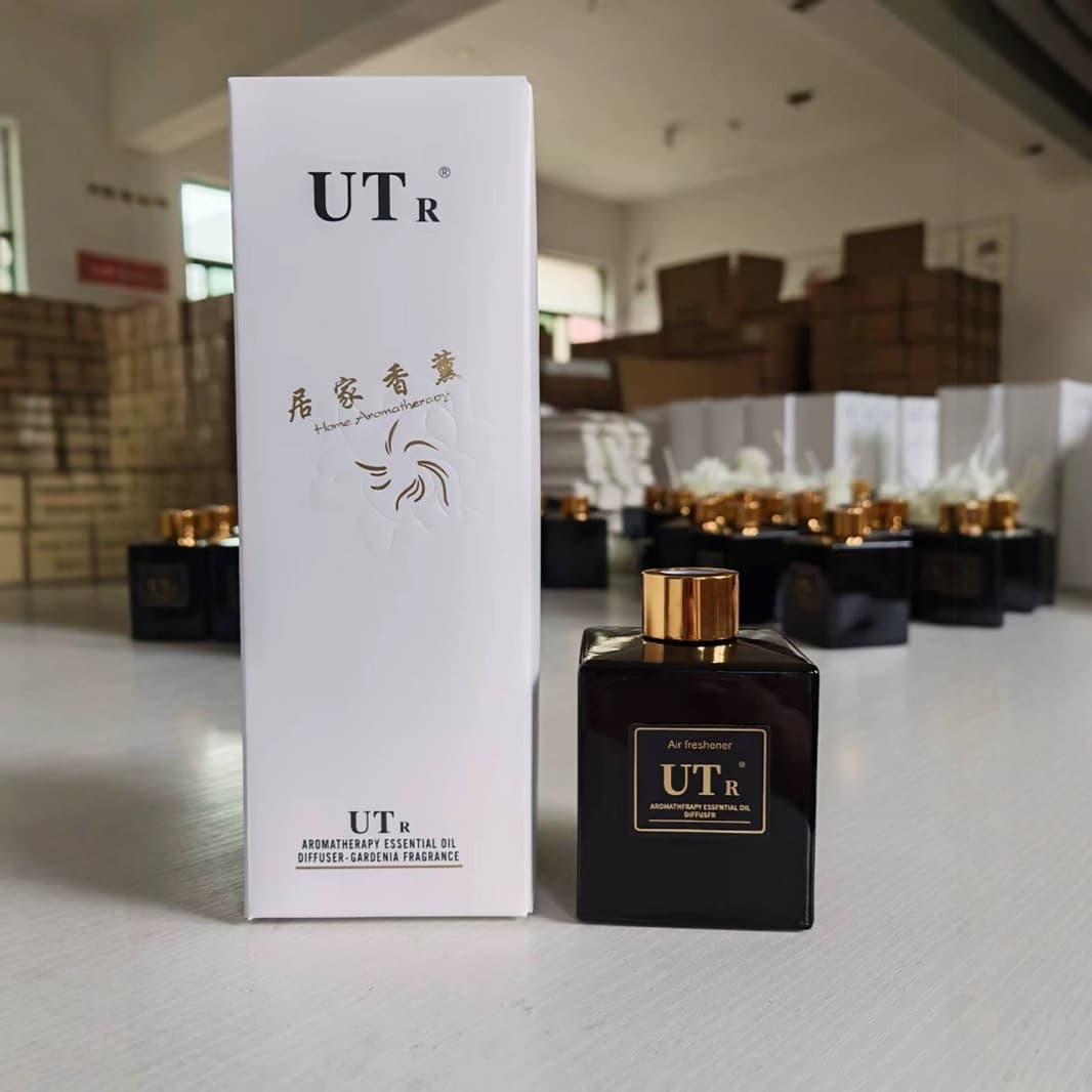 TikTok Same Style UT Her Gardenia Scented Aromatherapy, Living Room Long-lasting Flameless Diffuser, Hotel Air Freshener Wholesale
