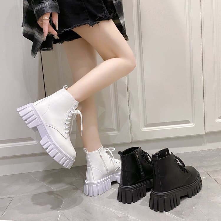 Thick Sole Lace-Up Martin Boots Women Cross-Border Autumn Winter New Korean Style Leather Women's Boots Comfortable Soft Sole Mid-Calf Boots