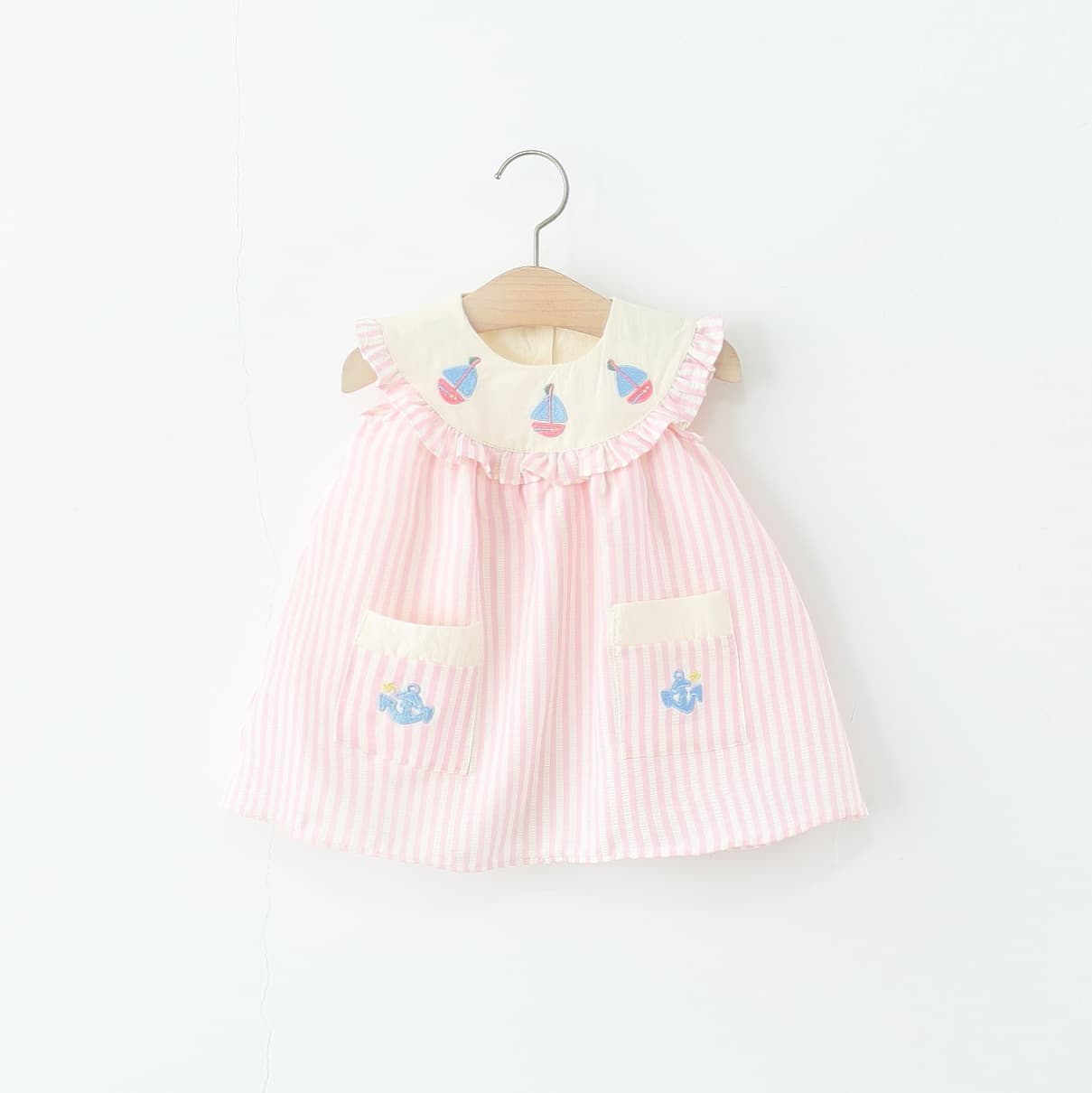 Children's Clothing 2025 New Style Girls Sleeveless Dress Summer Baby Girl Striped Bib Neck Princess Dress