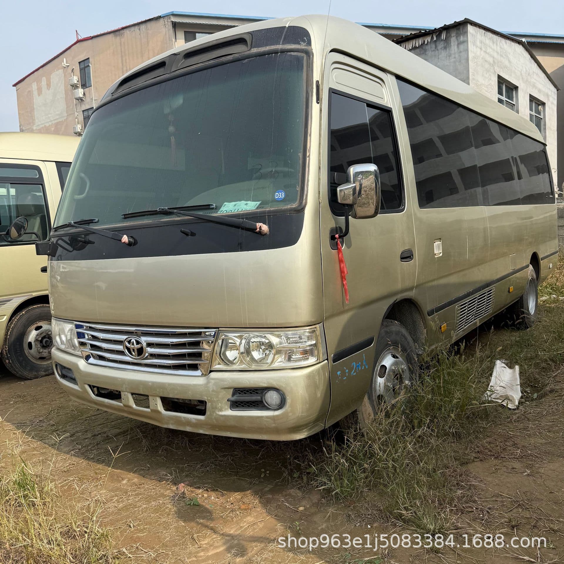 Long-term export Coaster coach manufacturer 28-seat business luxury bus 7-meter Euro III emission medium bus