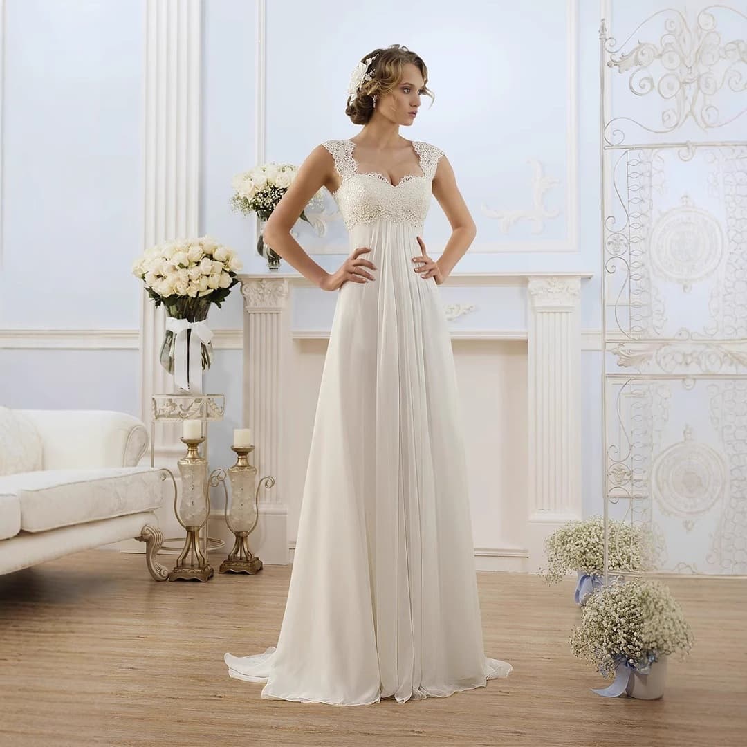 Sexy European and American Wedding Dress 2026 New White Lace Dreamy Outdoor Small Train Bridal Gown Wholesale