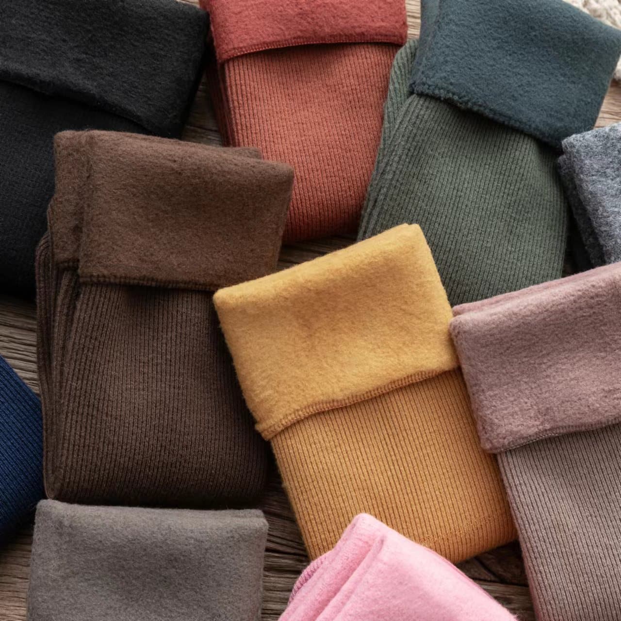 Autumn/Winter Vertical Stripes Cashmere Mid-Calf Snow Socks for Men and Women, Fleece-Lined Thickened Warm Floor Socks, Factory Wholesale