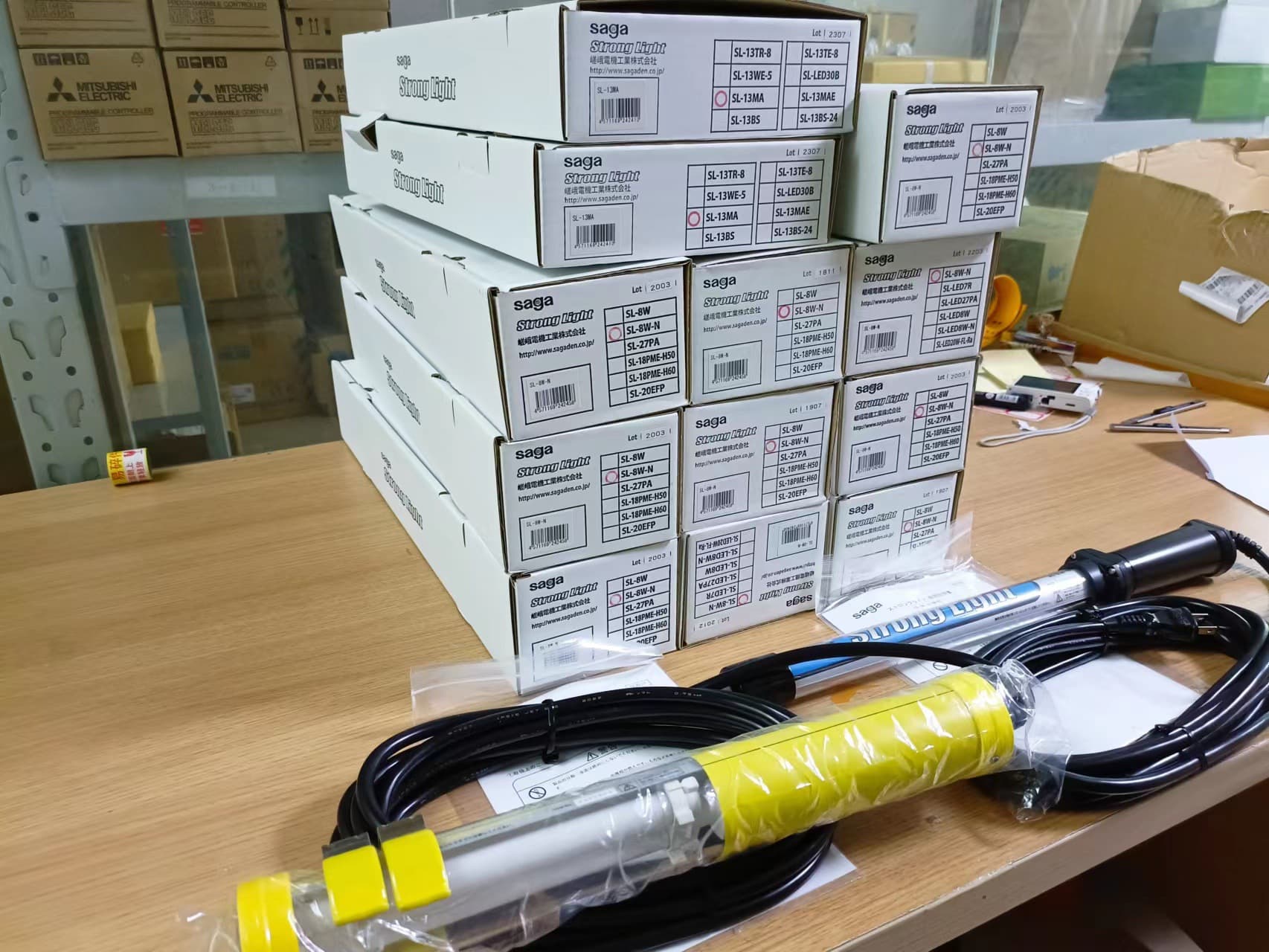 Japanese SAGA work fluorescent lamp SL-13MA, Shenzhen e-commerce original genuine product.