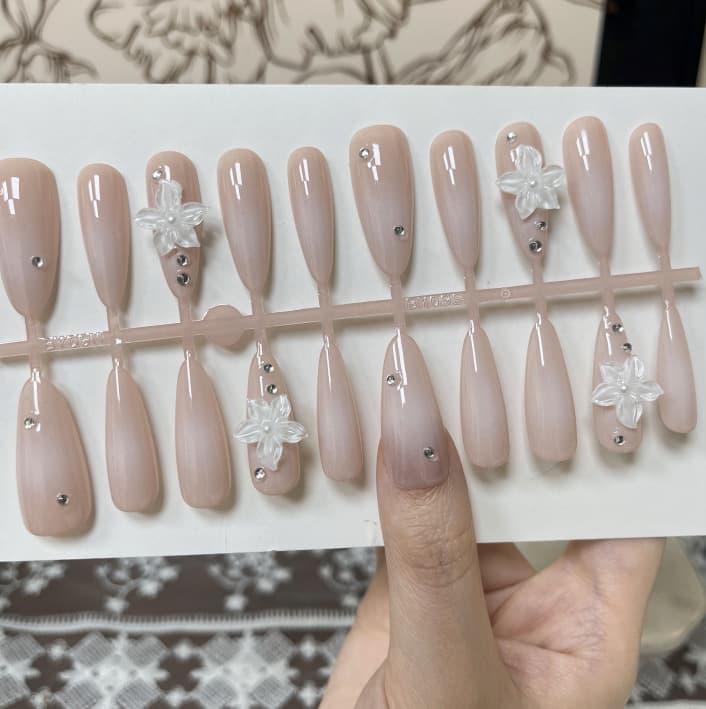 30pcs Sized Press-On Nails Pure Desire Simple 3D Flower Gentle Skin-Brightening Cat Eye Handmade Fake Nails