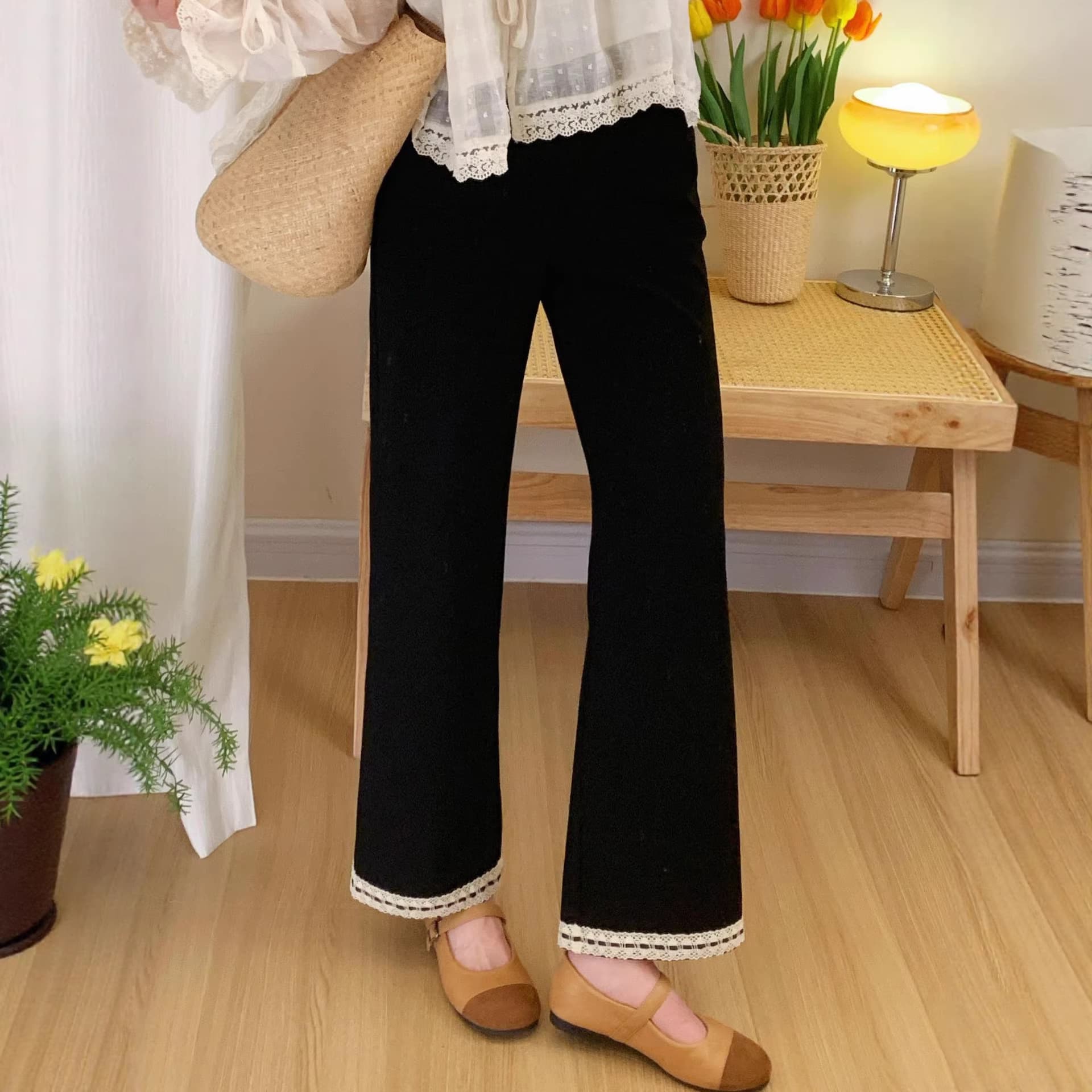 Black Lace-Trimmed Cropped Wide-Leg Pants for Women, Spring and Summer Thin Style, Slimming High-Waisted, Cropped Straight-Leg Pants for Petite Women, Casual Pants