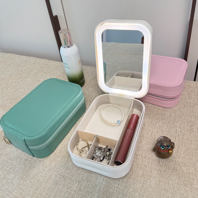 Lightweight Mini Portable Makeup Box Jewelry Case with LED Light Three-Color Changeable Makeup Bag Mini Cosmetic Case