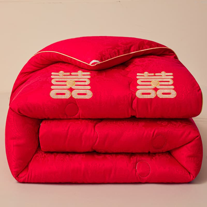 High-end Wedding Duvet, Thickened Winter Quilt with Red Embroidery for Newlyweds