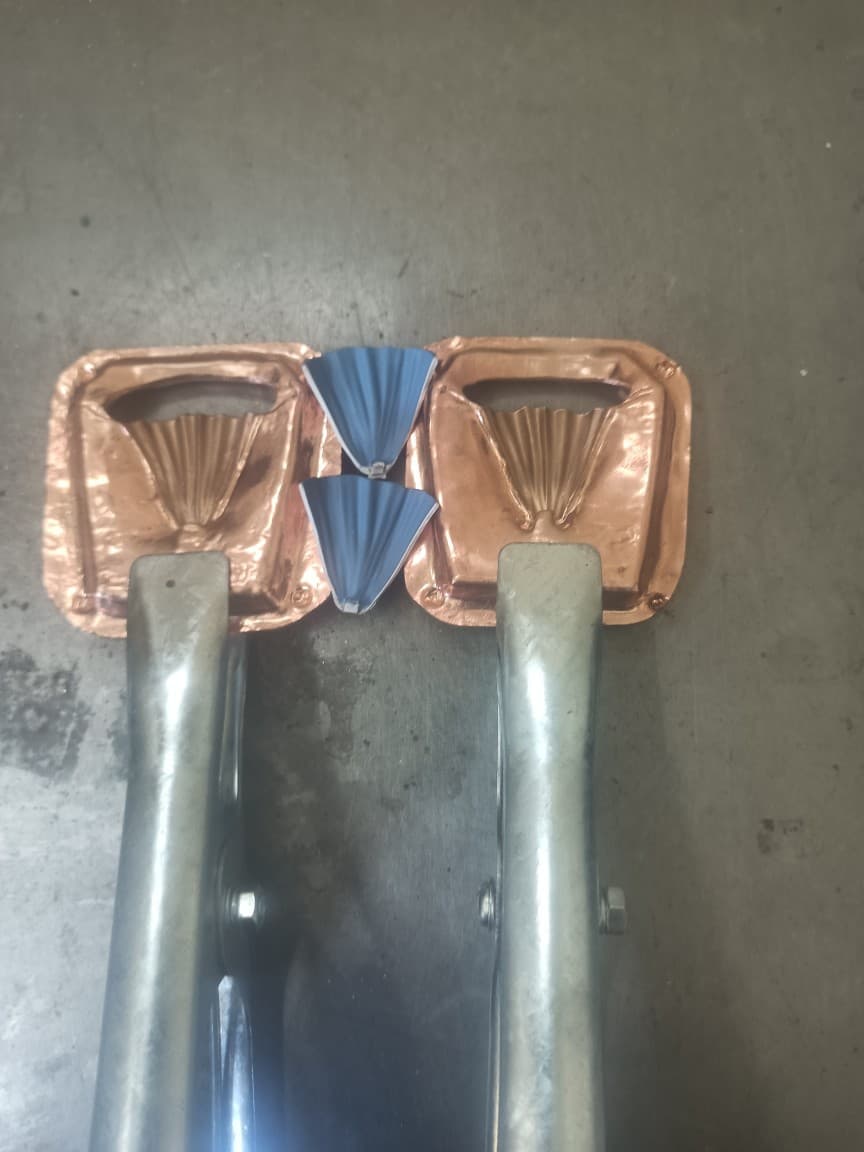 Undertake various spray molds, spray paint molds, copper molds, cover molds, side molds, clamp molds, spray molds