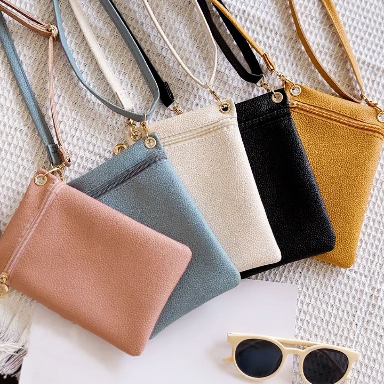 New Fresh Sweet Lychee Pattern Women's Shoulder Bag Daily Versatile Fashion Ins Style Crossbody Bag Wholesale Phone Pouch