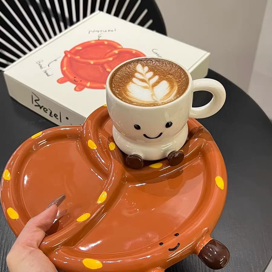 Cute fat feet, underglaze color ceramic mug, bread serving plate, high-looking coffee cup, breakfast plate, gift box