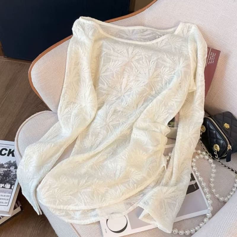 New Chinese Style Long-Sleeve Blouse for Women, Slim-Fit Design, Flattering Top for Spring and Summer New Arrival