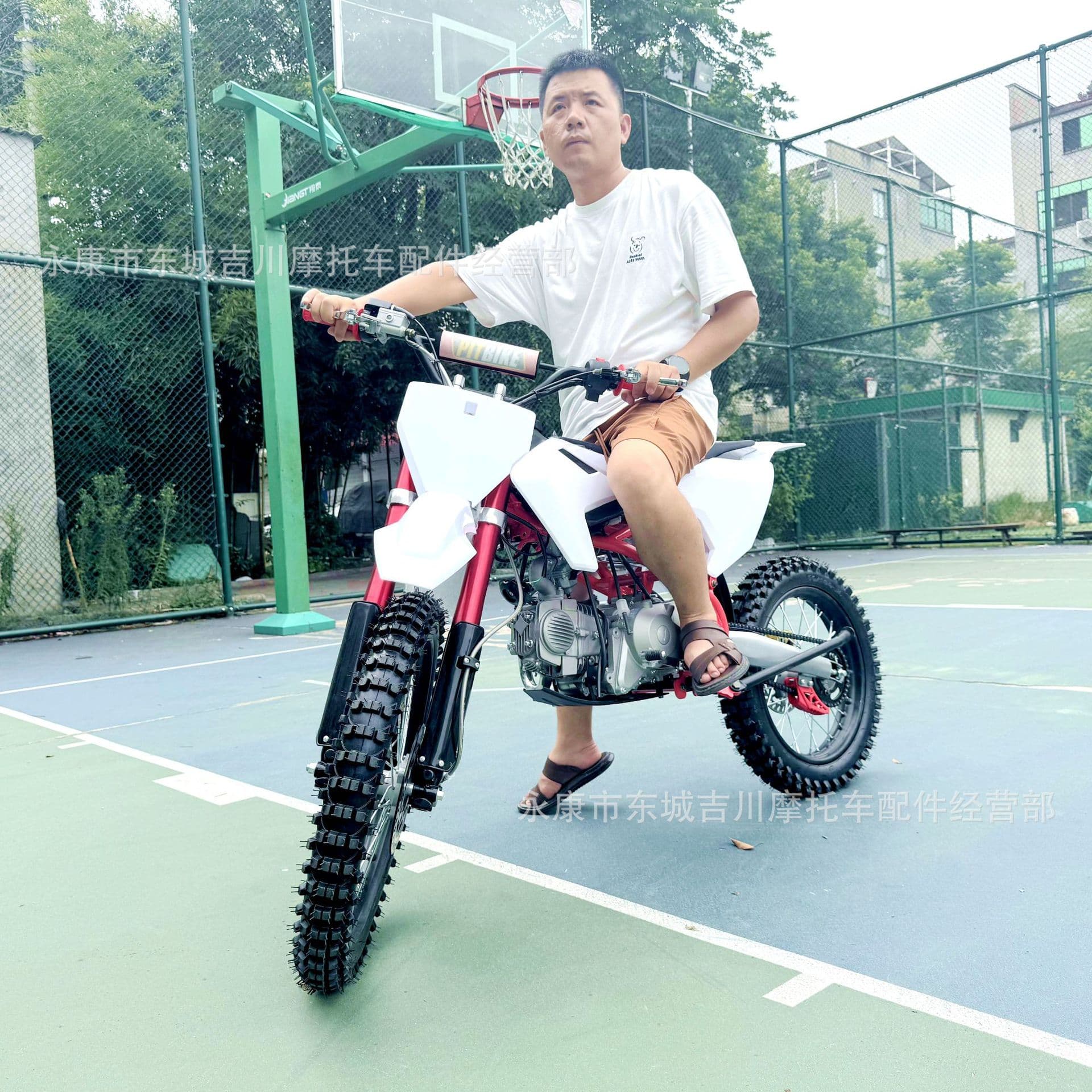 125cc racing version off-road motorcycle, mountain off-road vehicle, all-terrain leisure vehicle, professional off-road motorcycle.