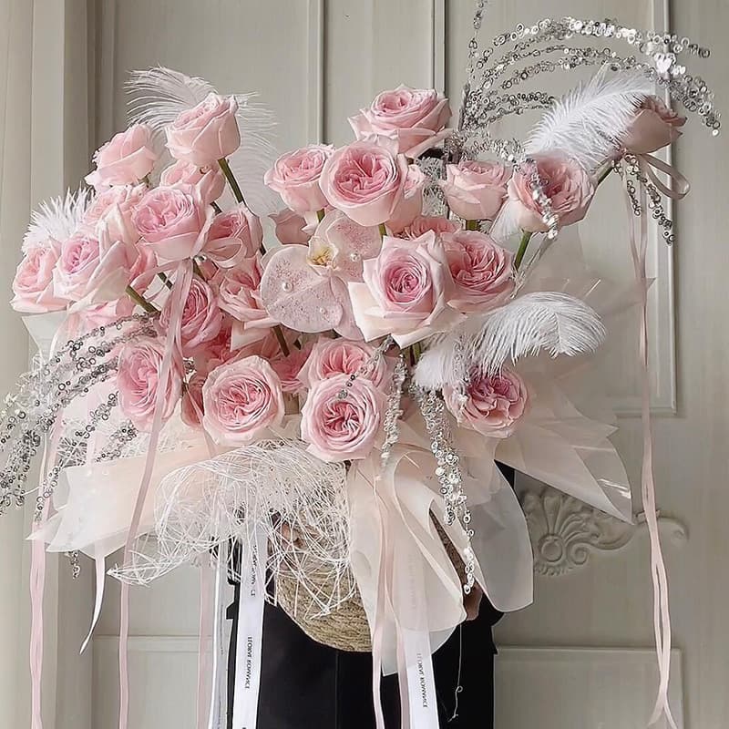 Dream Crystal Hug Bucket - Trendy TikTok Xiaohongshu Creative Flower Arrangement Bucket, Straw Woven Gift Box Wholesale