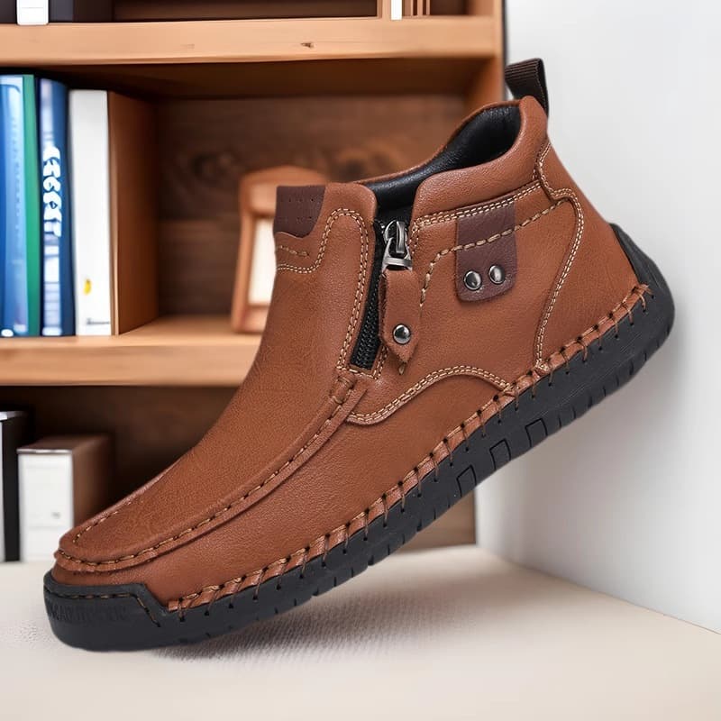 New autumn/winter men's mid-top Martin boots, stylish zipper, plus size leather boots, hand-stitched, export cross-border men's boots.