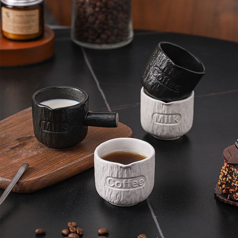 Japanese rock pattern ceramic pointed beak small milk pot coffee latte art cup mini milk pot with handle high-value coffee utensils