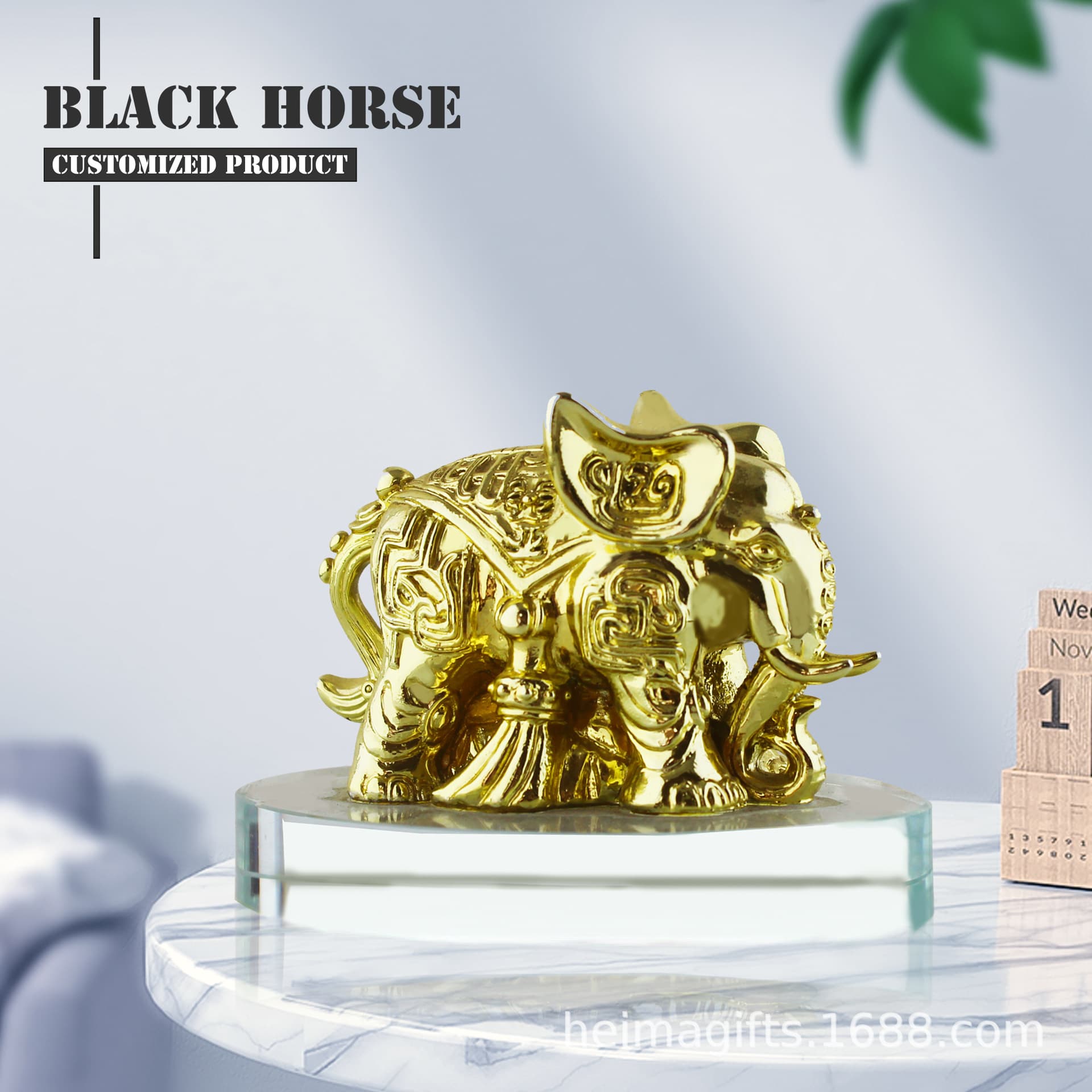 Resin Elephant Sculpture Crystal Custom Gold Elephant Car Interior Decoration Room Ornament Commemorative Resin Craft Custom