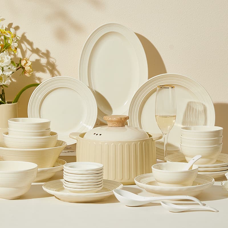 Light Luxury High-End Cream Style Embossed Ceramic Dishes Set Household Simple New Tableware Housewarming Bowls and Plates