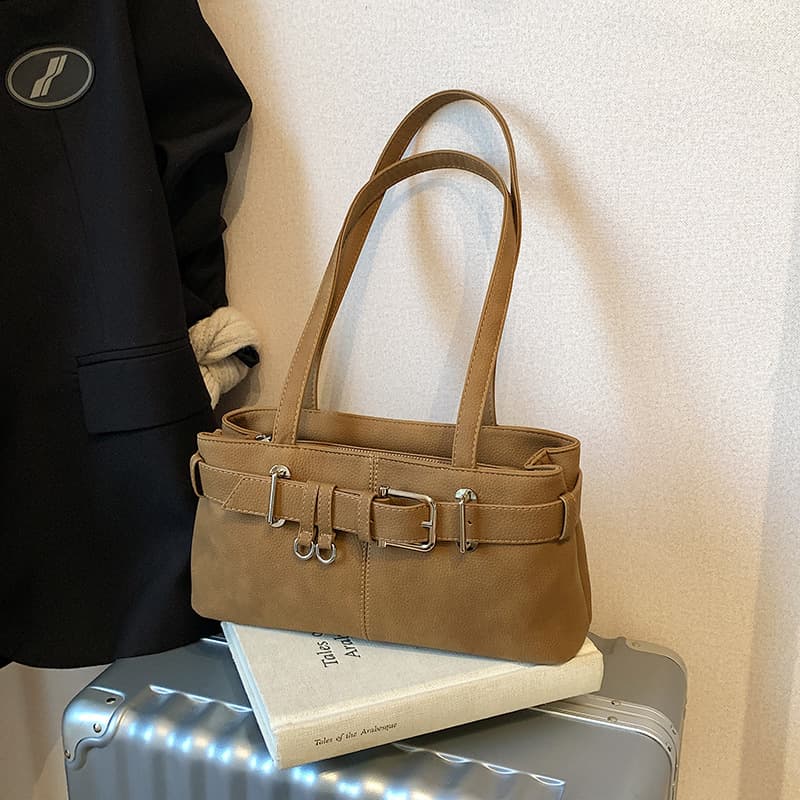 2026 New Autumn Winter Cross-Border Vintage Large Capacity Bag for Women, Niche Design Commute Shoulder Underarm Handbag