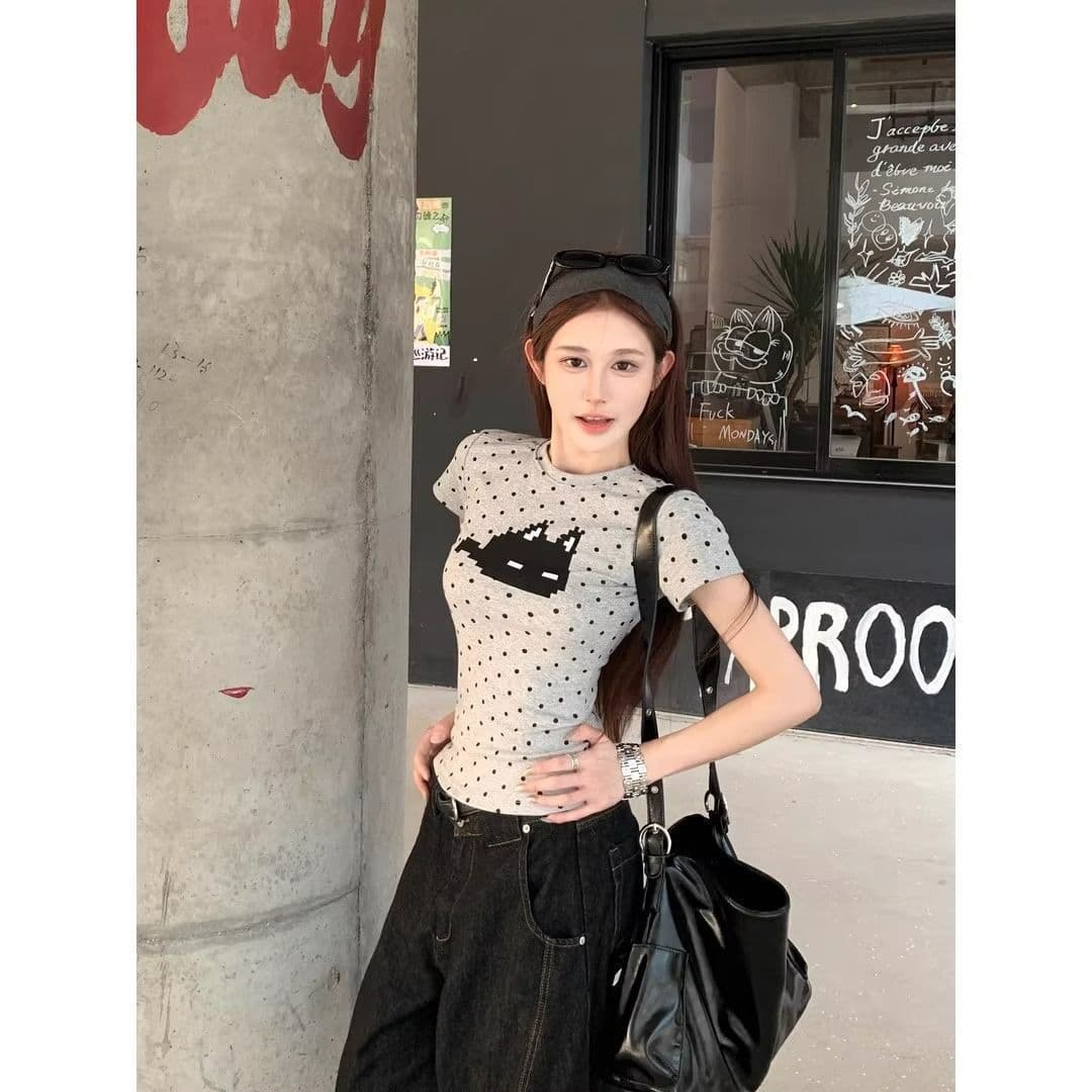 Trendy Cute Polka Dot Short-Sleeve T-Shirt for Women, Summer Design, Slim Fit, Cat Print Top