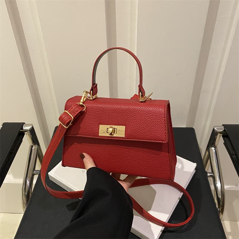 High-end handbag 2026 small bag new fashion versatile shoulder crossbody bag retro commuter style bag for women