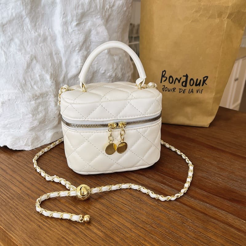 2026 New Women's Small Crossbody Bag, Chanel-Style Diamond Quilted Chain Box Bag, Commuter Makeup Square Bag