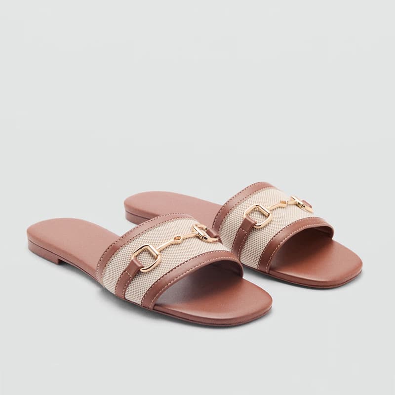 Women's Summer Slippers 2025 New Flat Sandals with Metal Buckle, Low Heel, Casual Versatile Color-Matching One-Line Sandals