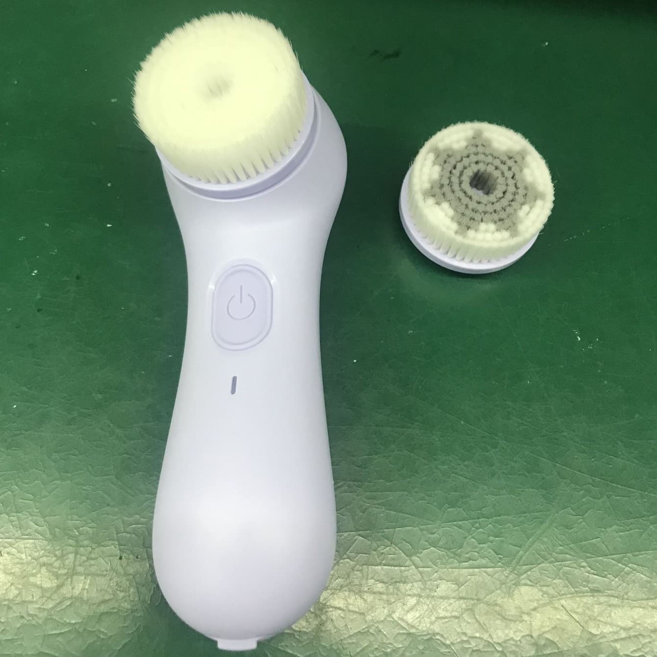 Electric Silicone Facial Cleansing Brush Rechargeable Rotating Silicone Face Cleanser Multi-Head Face Wash Brush